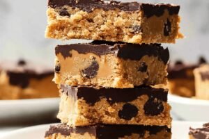 Delicious Homemade Peanut Butter Bars Recipe